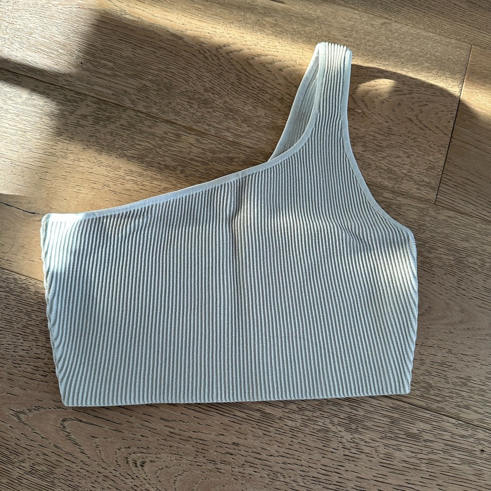 Aritzia Ribbed One-Shoulder Crop Top - Light Gray